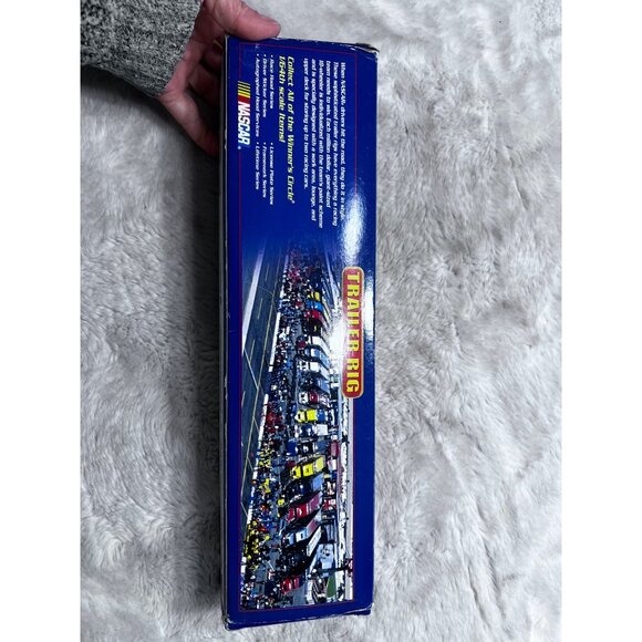 NASCAR Trailer Rig Nilla Wafers Diecast 1:64 Scale - Picture 8 of 8